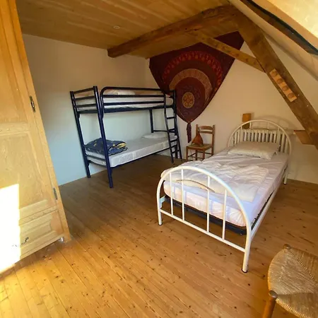 Nyaraló Eco-friendly House, Near Angers5 Bedrooms, 2 Bathrooms