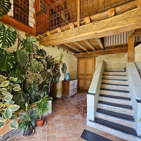 Eco-friendly House, Near Angers5 Bedrooms, 2 Bathrooms *