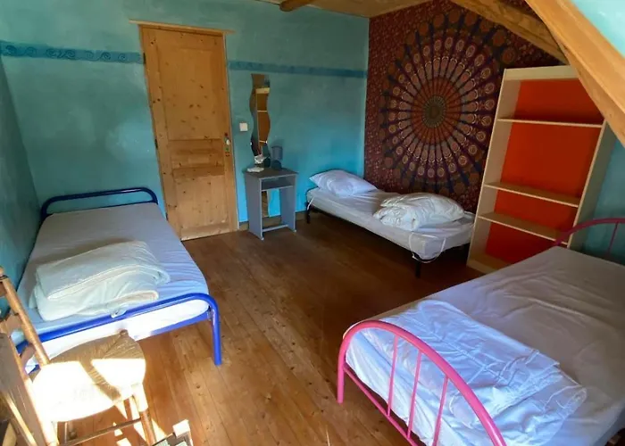 Eco-friendly House, Near Angers5 Bedrooms, 2 Bathrooms * Corze