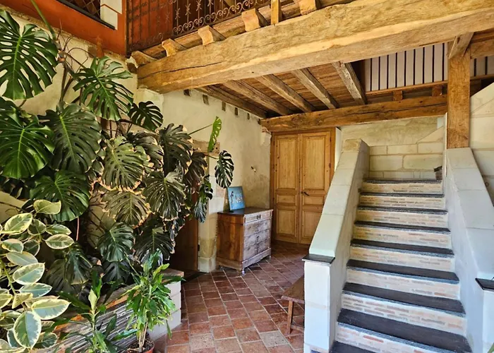 Eco-friendly House, Near Angers5 Bedrooms, 2 Bathrooms *